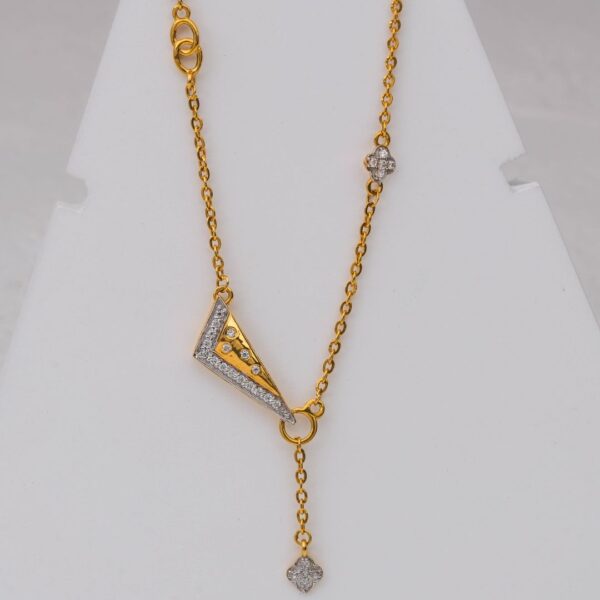 Triangluar Tug A Tote Yellow gold 18kt Necklace