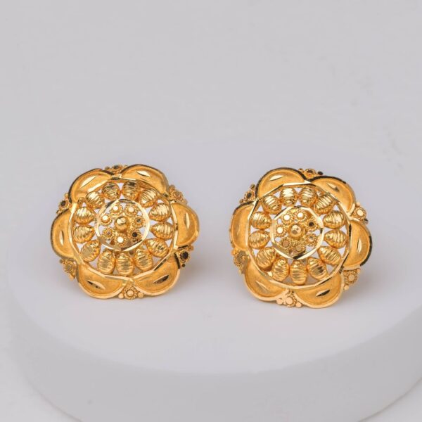 13 petals Floral Pasha Studs